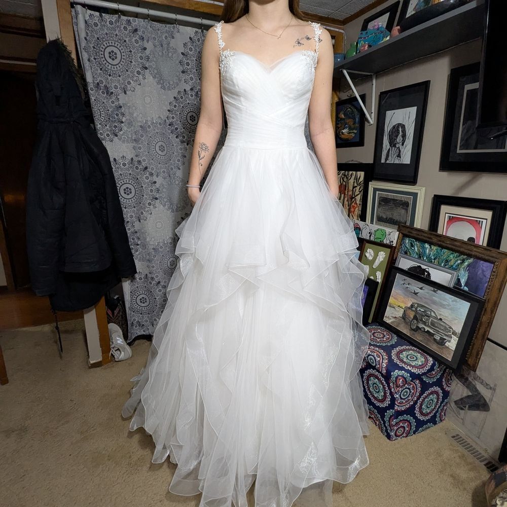 Bonny Nearly Newlywed prom White Sweetheart A-Line Wedding Gown Poof
